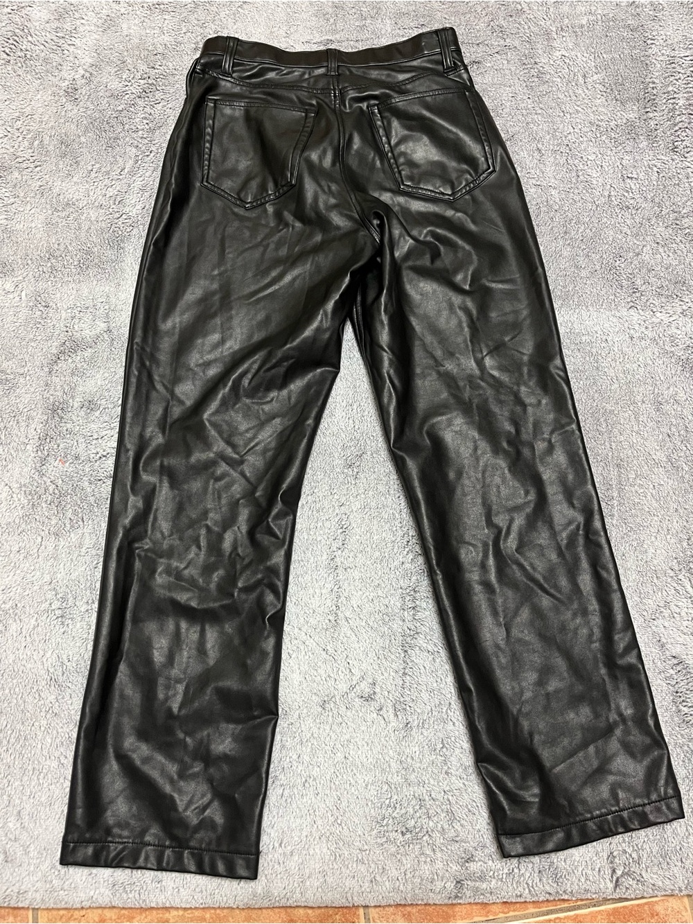 Abercrombie & Fitch Vegan Leather 90’s Straight Leg Pants - Black size 29/8 - Picture 5 of 6